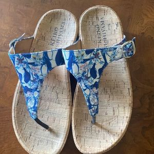 Fitflop Sandals size 7 Keiko Nishiyama version blue floral adjustable strap